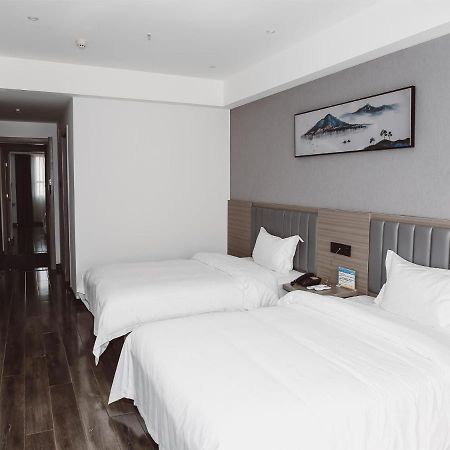7Days Inn Xi'An East Street Zhangxueliang Memorial Hall East Door מראה חיצוני תמונה