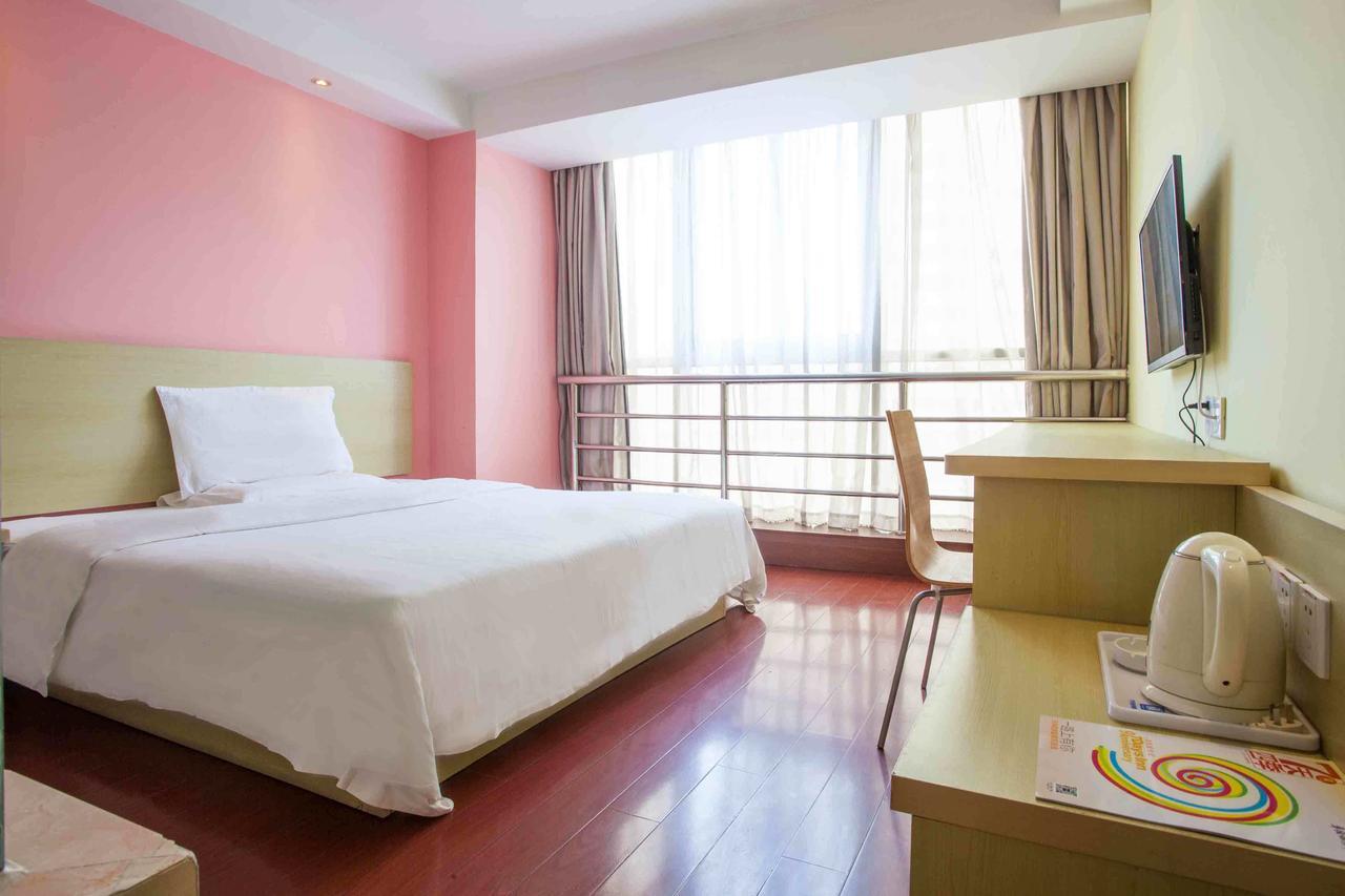 7Days Inn Xi'An East Street Zhangxueliang Memorial Hall East Door מראה חיצוני תמונה