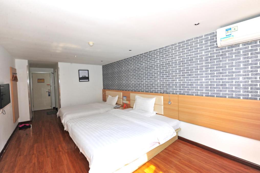 7Days Inn Xi'An East Street Zhangxueliang Memorial Hall East Door מראה חיצוני תמונה
